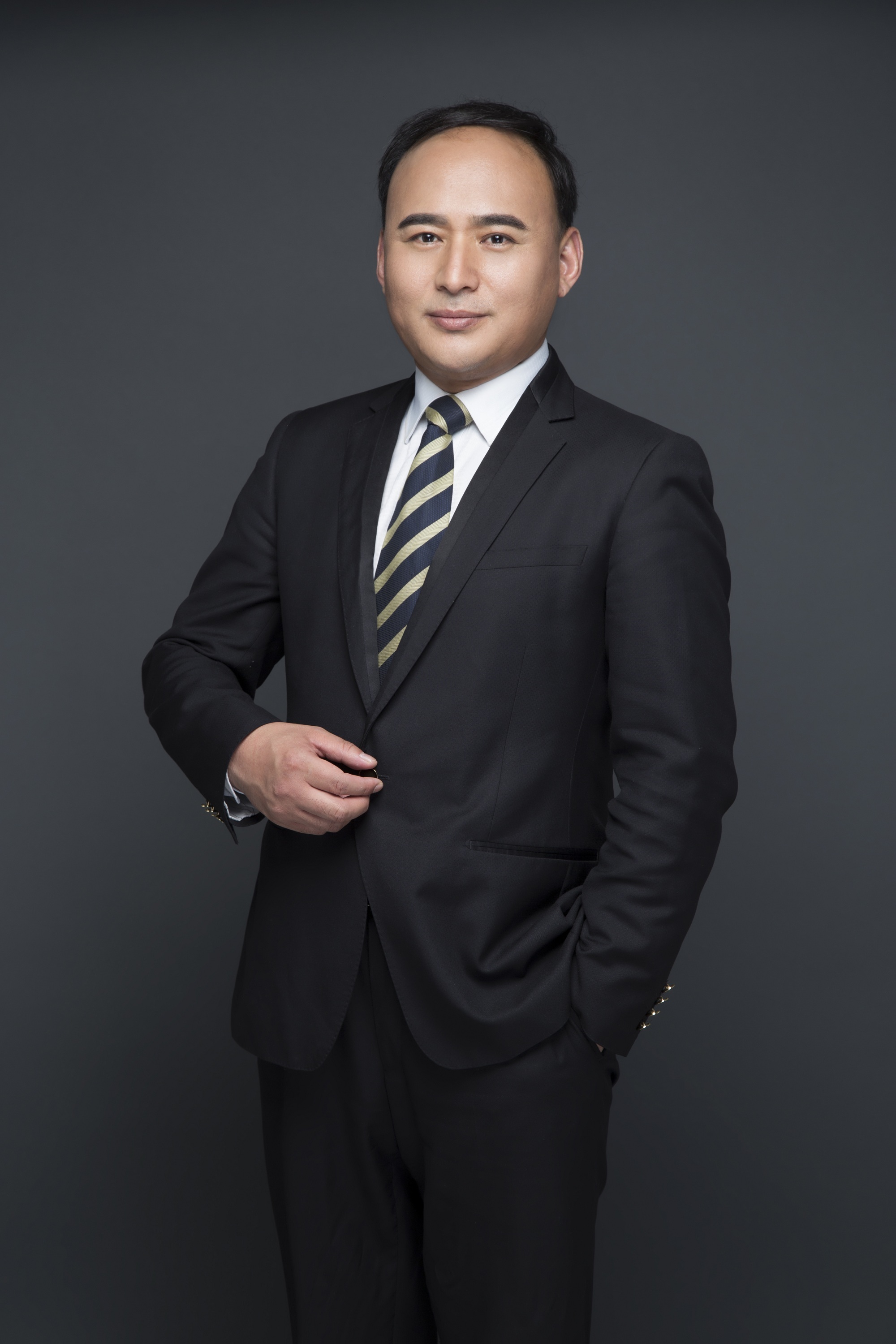 赵艳平 灯光与音效负责人